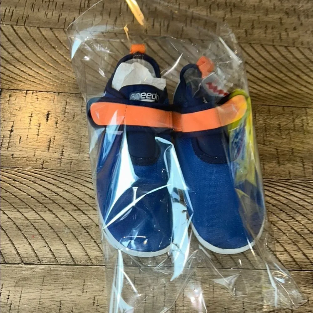 Speedo 🏖️ Water 💦 🌊 Sneakers Sharks 🦈🦈